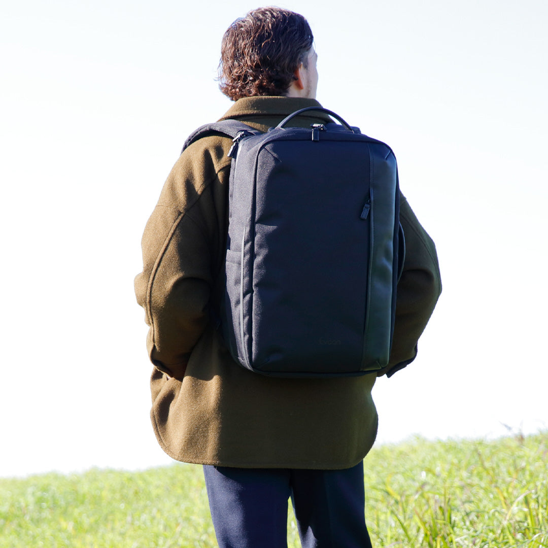 Evoon トラベルバックパック2.0・容量27L~拡張時40L【送料無料・3営業日以内に発送】