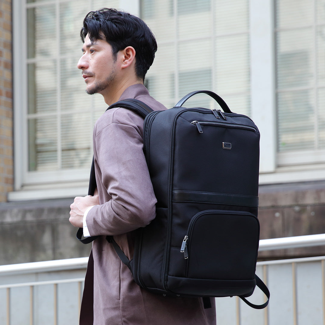 Evoon マルチビジネスリュックX・容量27L~拡張時35L【送料無料・3営業日以内に発送】