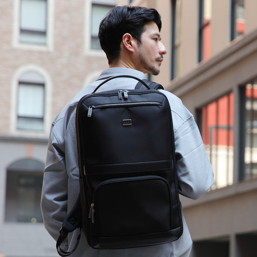 Evoon マルチビジネスリュックX・容量27L~拡張時35L【送料無料・3営業日以内に発送】