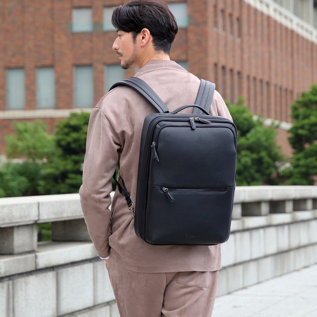 Evoon マルチビジネスリュックレザー2.0・容量19L~拡張時26L【まもなく予約開始・4月下旬までに入荷予定】