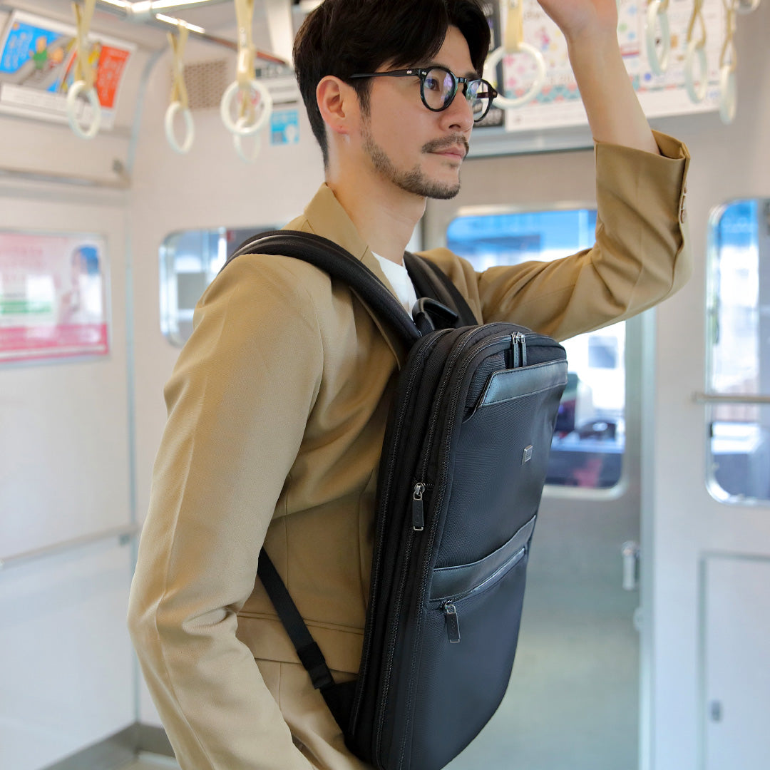 Evoon マルチビジネスリュックSlim X・容量15L~拡張時22L【送料無料・3営業日以内に発送】