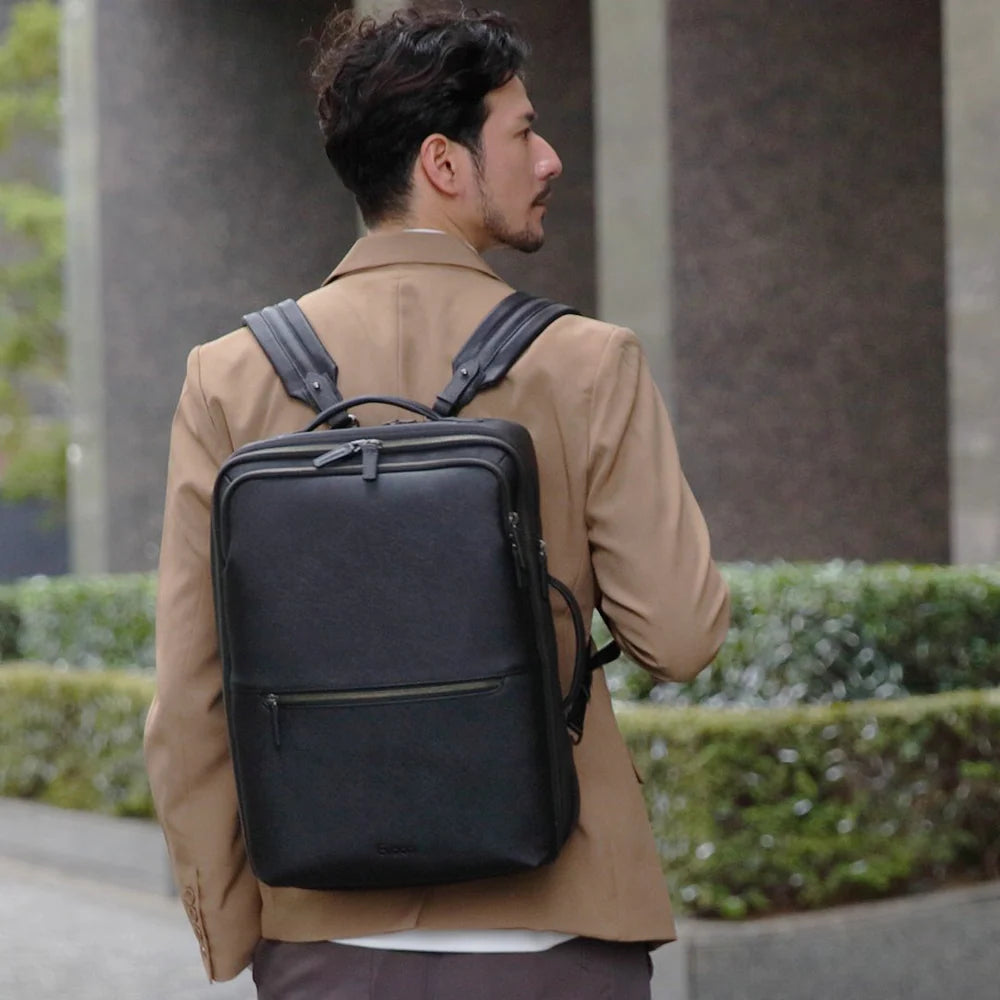 Evoon マルチビジネスリュックレザーPlus・容量19L~拡張時26L【送料無料・3営業日以内に発送】