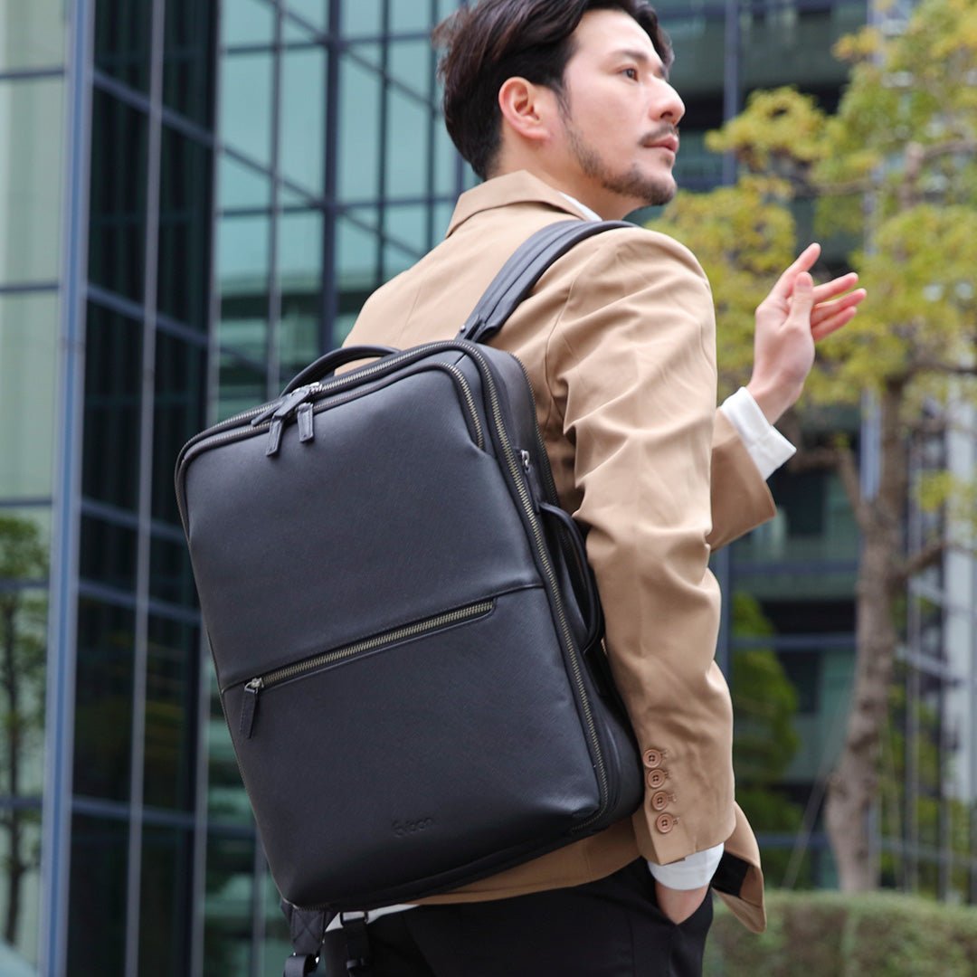 Evoon マルチビジネスリュックレザー・ブラック/ダークブラウン・容量20L~拡張時32L【送料無料・7月下旬までに入荷予定】 - Evoon