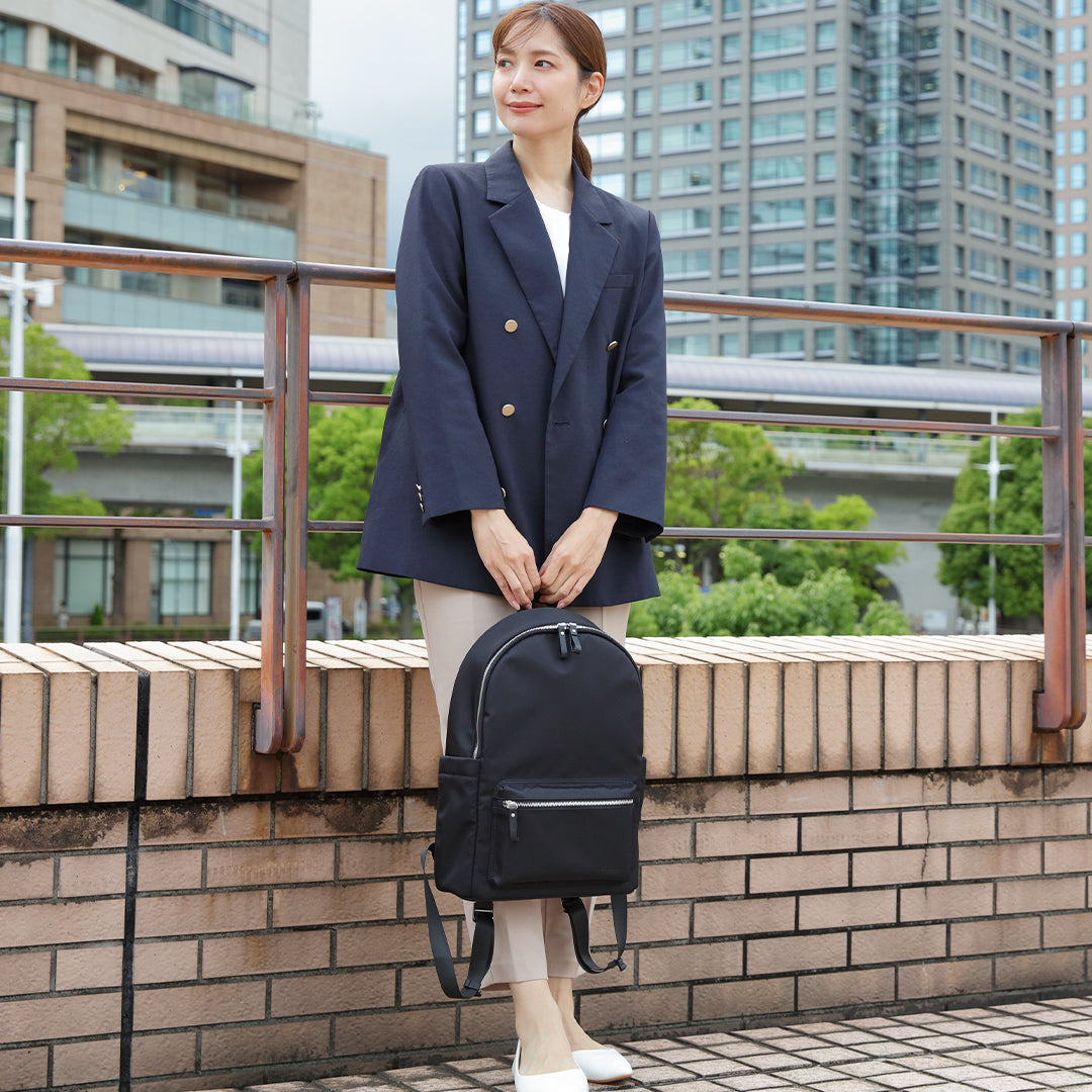 Evoon マルチビジネスリュックClara2.0・容量13L【まもなく予約開始・9月下旬までに入荷予定】
