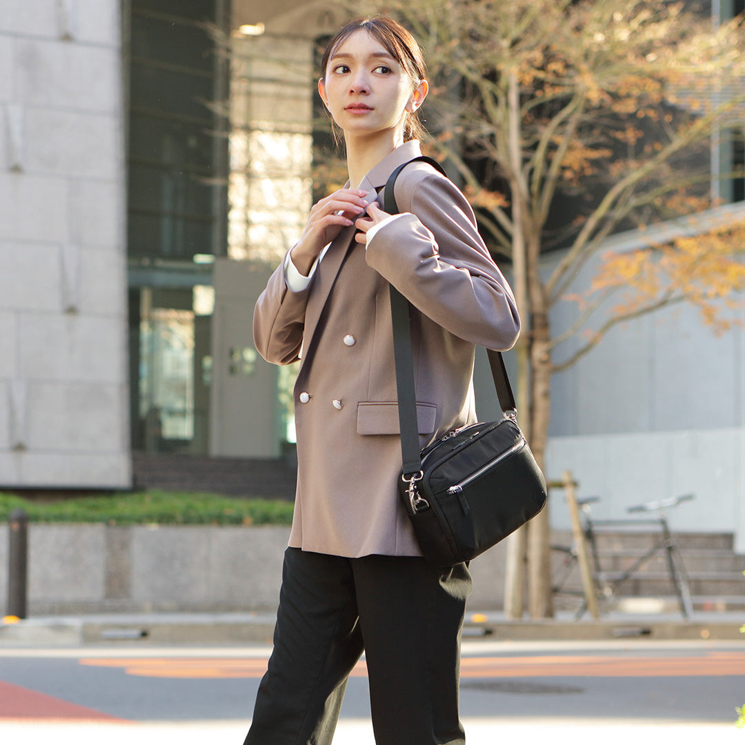 Evoon マルチショルダーバッグEmma【間も無く予約受付開始・6月下旬までに入荷予定】