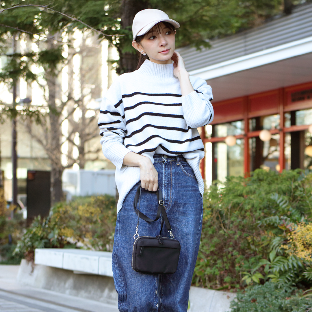 Evoon マルチスマホポーチEmma【間も無く予約受付開始・6月下旬までに入荷予定】