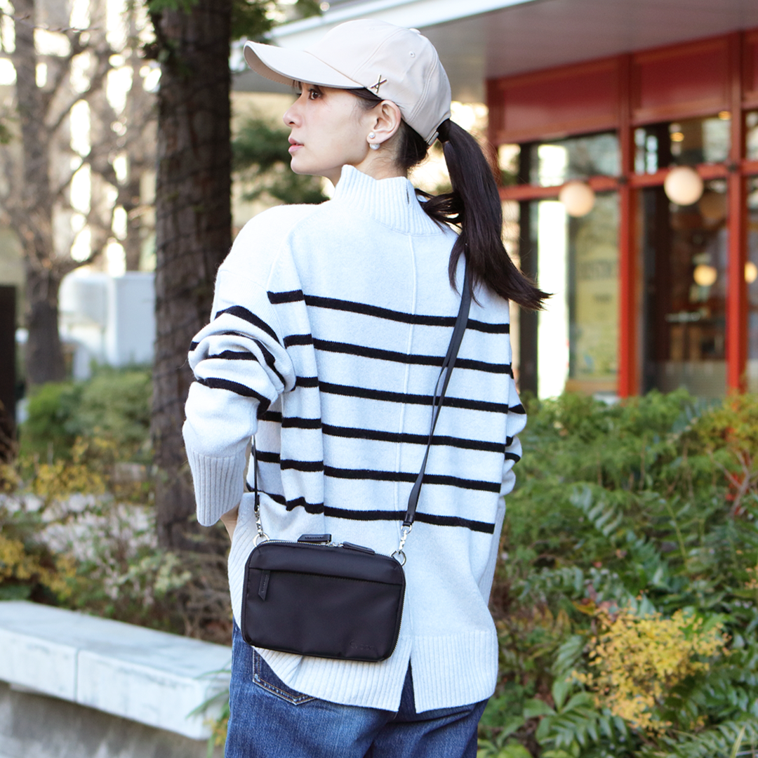 Evoon マルチスマホポーチEmma【間も無く予約受付開始・6月下旬までに入荷予定】