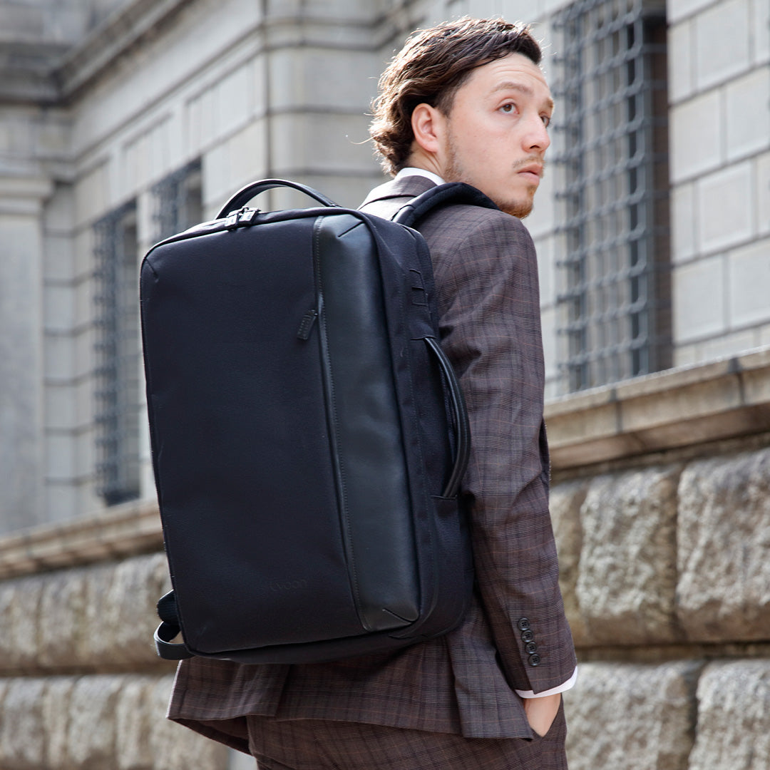 Evoon トラベルバックパック2.0・容量27L~拡張時40L【送料無料・3営業日以内に発送】