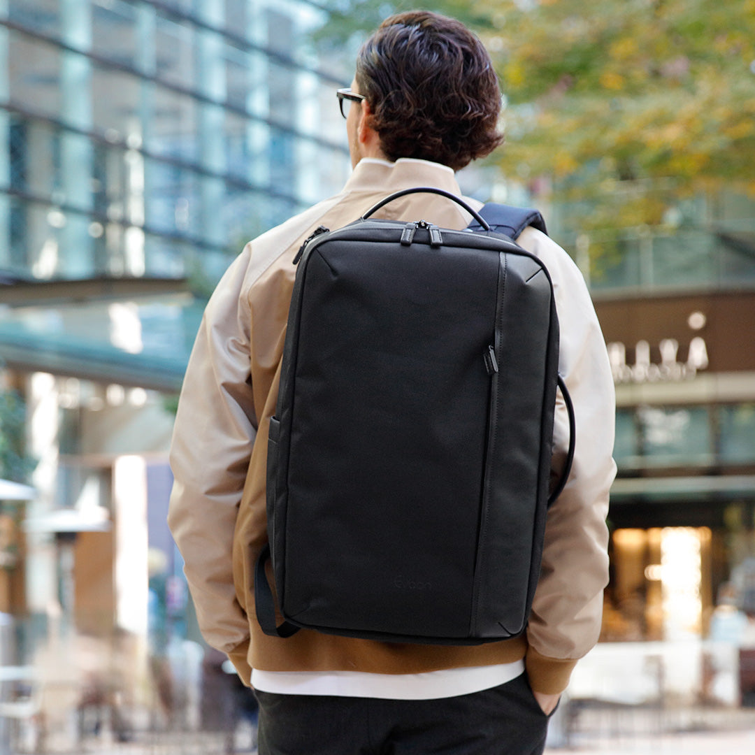 Evoon トラベルバックパック2.0・容量27L~拡張時40L【送料無料・3営業日以内に発送】