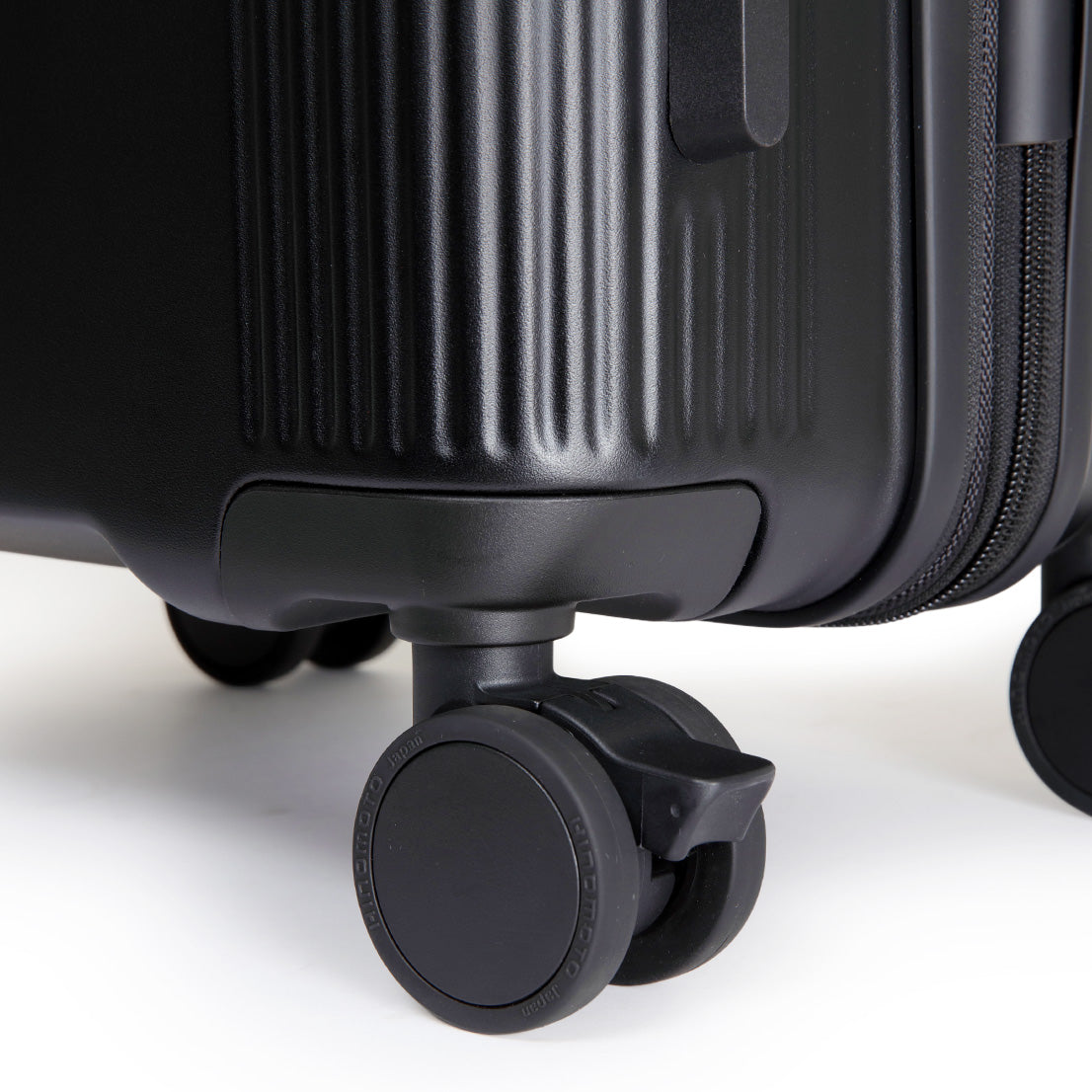 Evoon マルチスーツケースONE 容量34L～39L/機内持ち込み可能【まもなく予約開始・6月下旬までに入荷予定】