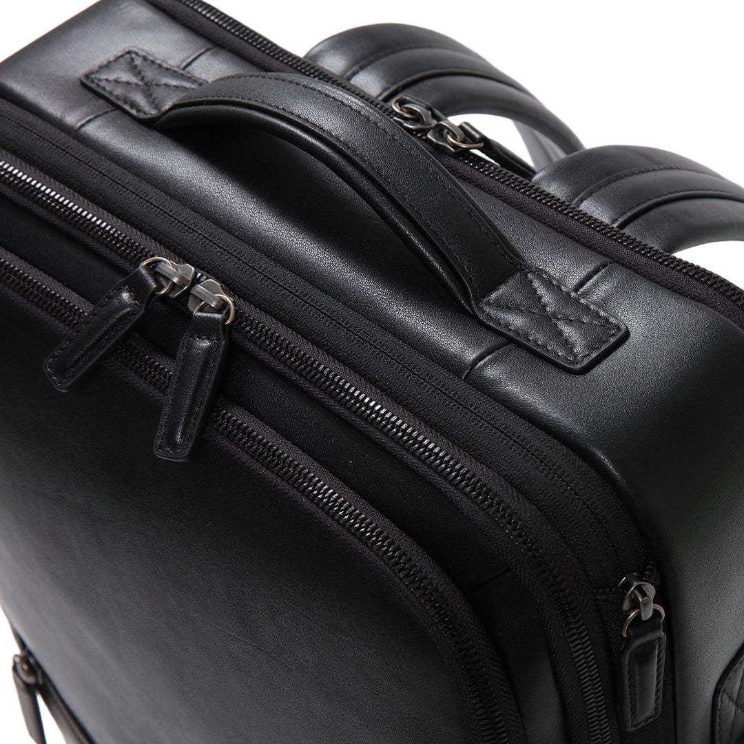 Evoon マルチビジネスリュックレザー2.0・容量19L～拡張時26L【予約受付中・4月下旬までに入荷予定】