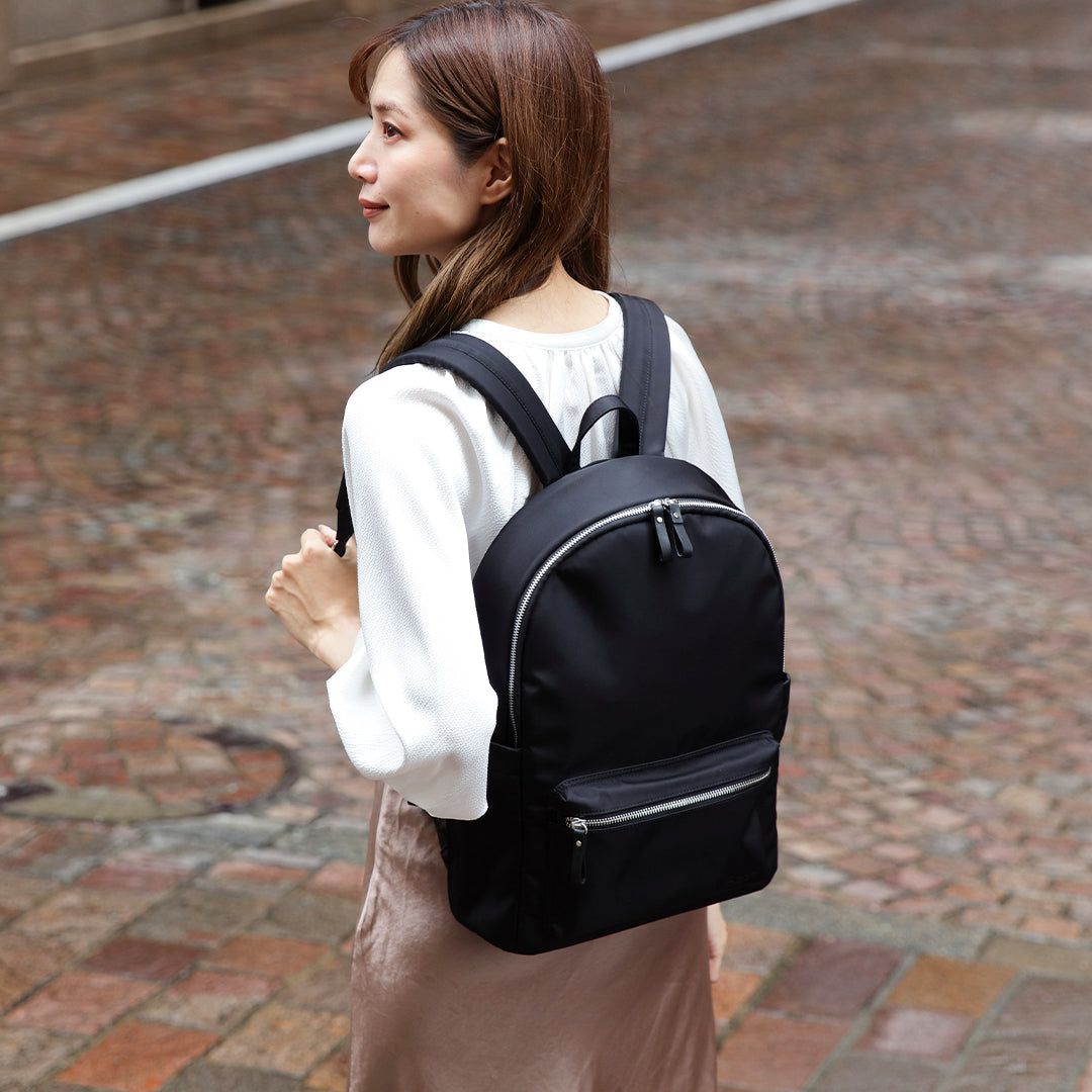Evoon マルチビジネスリュックClara2.0・容量13L【まもなく予約開始・9月下旬までに入荷予定】