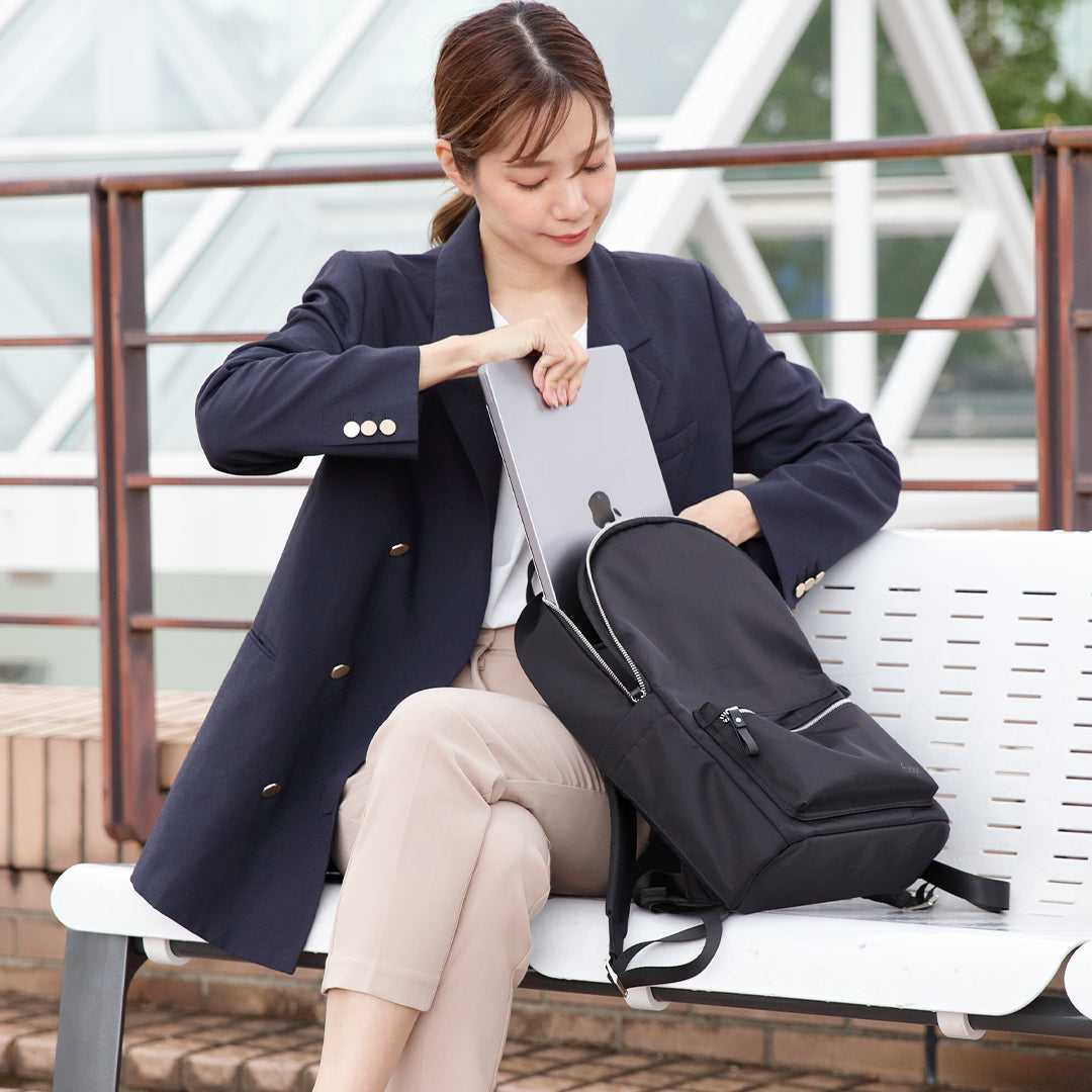 Evoon マルチビジネスリュックClara2.0・容量13L【まもなく予約開始・9月下旬までに入荷予定】
